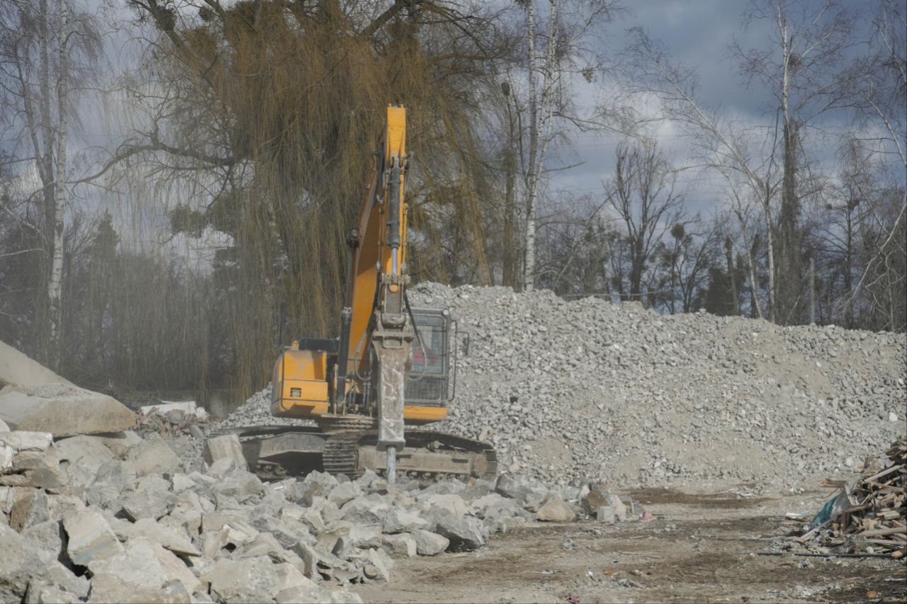 У Гостомелі відновлюють зруйновані росіянами будинки унікальною технологією (фото)