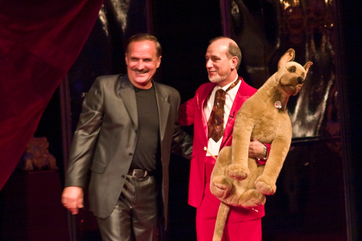 У Парижі помер відомий народний артист України та актор театру (фото)