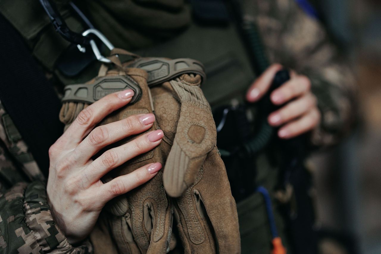 Мы едем на охоту: комвзвода ВСУ "Ведьма" рассказала о боях за Бахмут