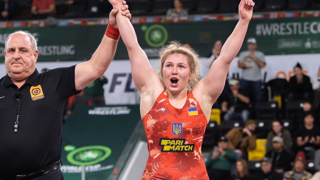 Наші попереду: жіноча збірна України вперше здобула Кубок світу з боротьби