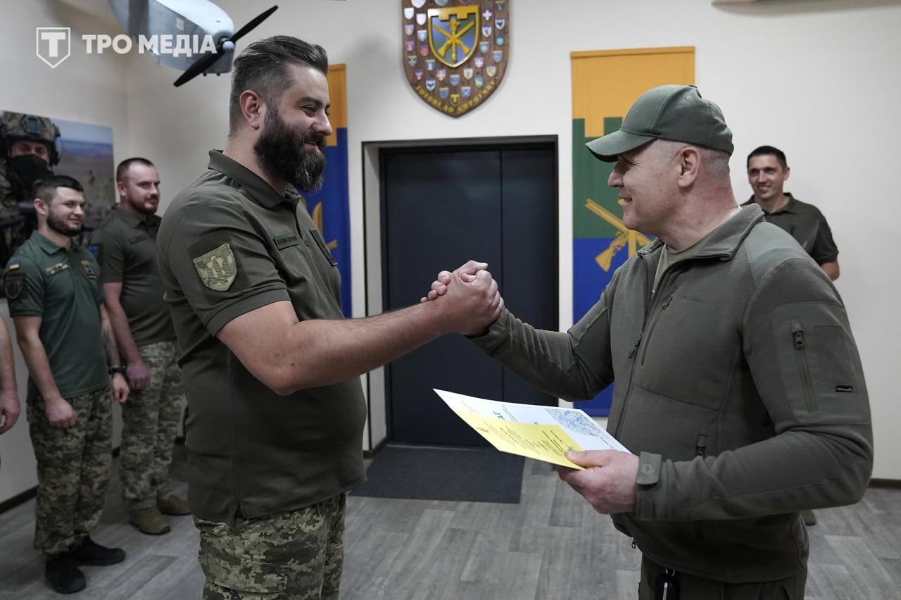 В ТрО готовят кадровый резерв командиров бригад: девять офицеров завершили обучение