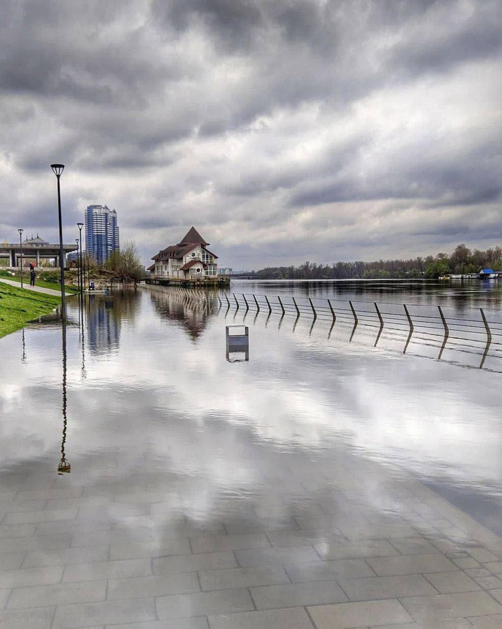 Пришла большая вода: спасатели дали рекомендации, как защитить свою жизнь и имущество