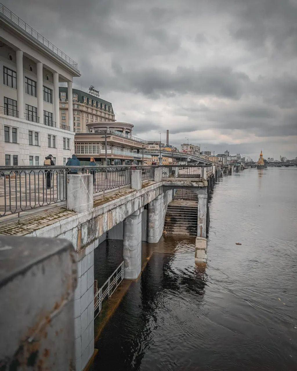 Пришла большая вода: спасатели дали рекомендации, как защитить свою жизнь и имущество