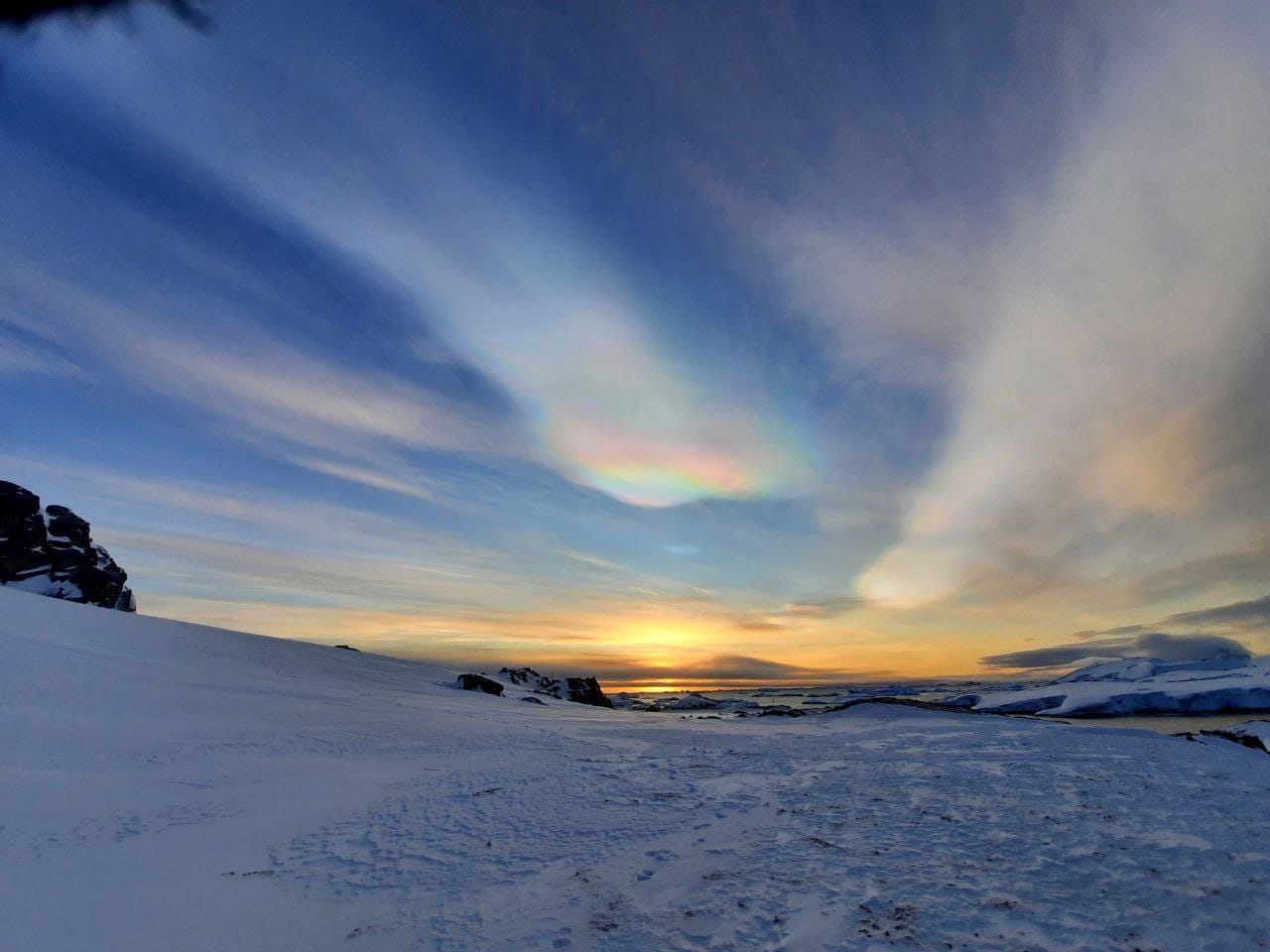 Не только погоду передавать: зачем нужны метеорологи на станции Вернадского (фото)