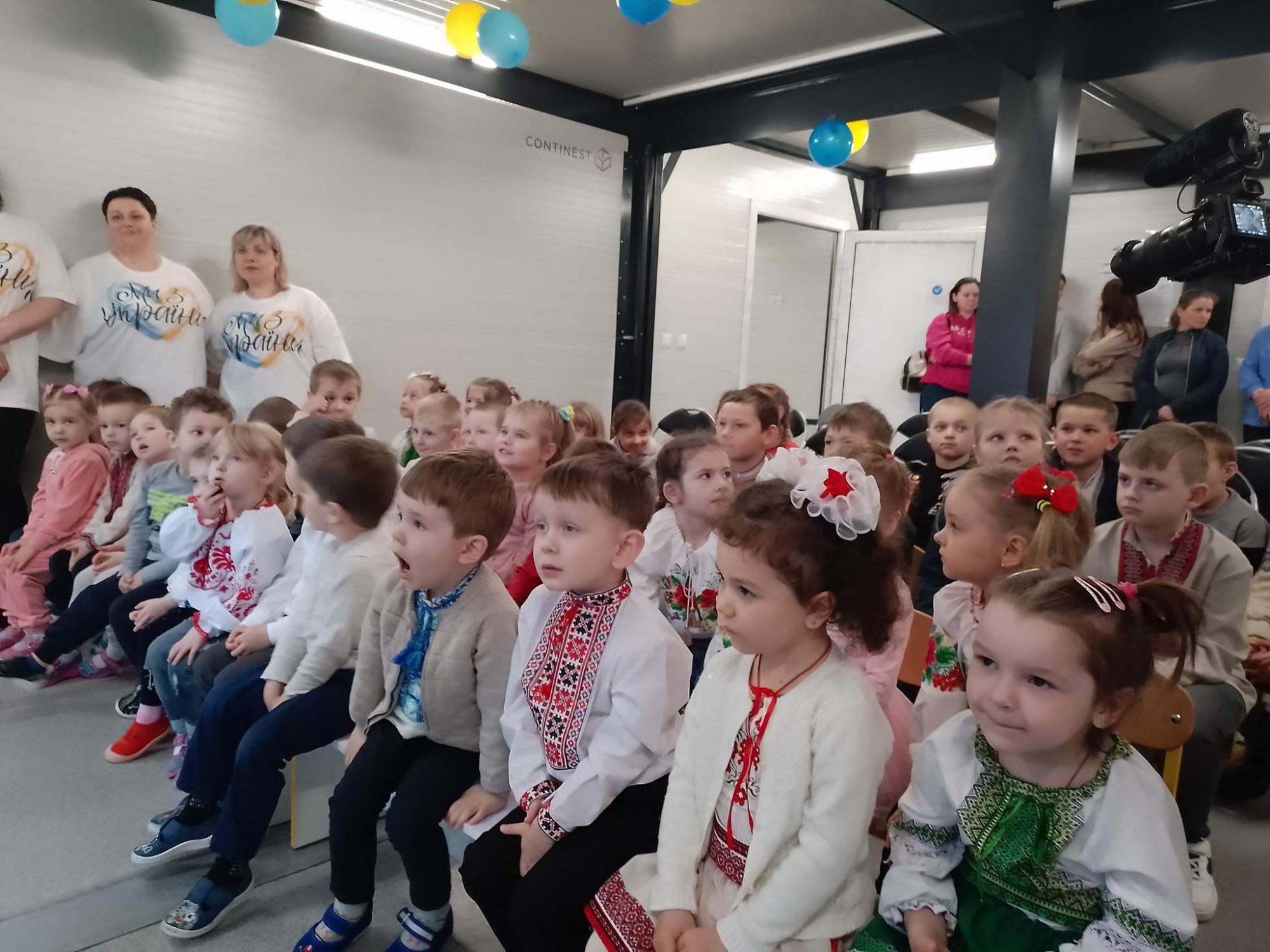 Під Києвом відкрили модульний дитячий садочок: ось як він виглядає