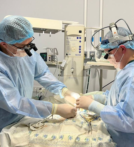 В Ровно новорожденному ребенку сделали операцию на сердце: девочка весила всего 800 граммов (фото)