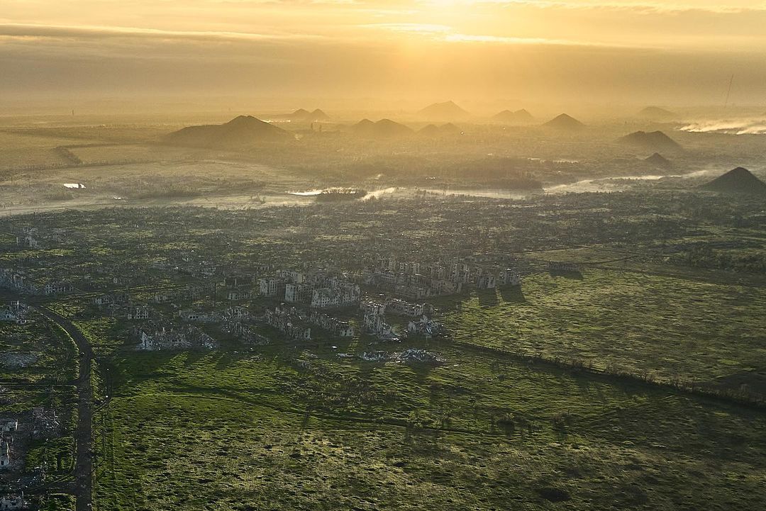 Город, которого нет. Украинские фотографы показали снимки уничтоженной Марьинки