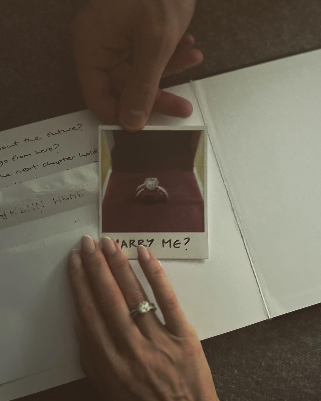 Звезда &quot;Женского квартала&quot; выходит замуж за иностранца: фото с кольцом