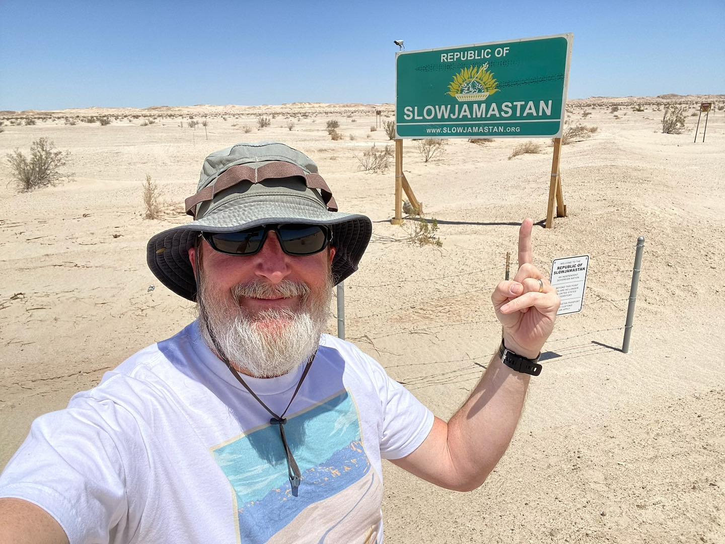 Всередині США утворилася нова республіка. Нею править султан, а громадянство може отримати будь-хто