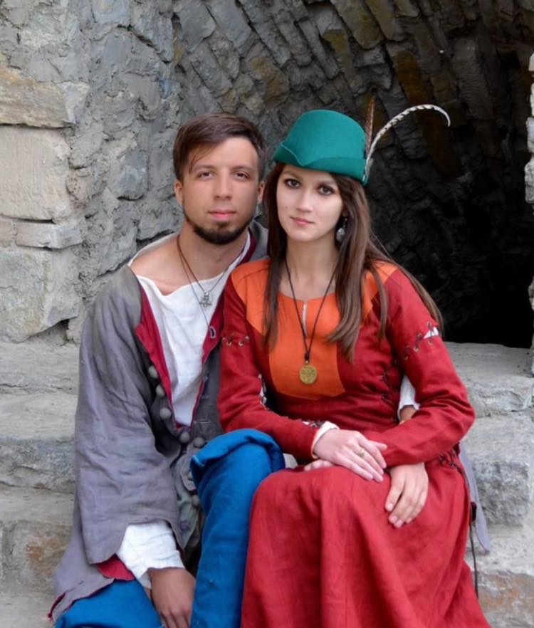 Вечной любви на небесах: из-за падения обломков российской ракеты в Киеве погибла молодая пара