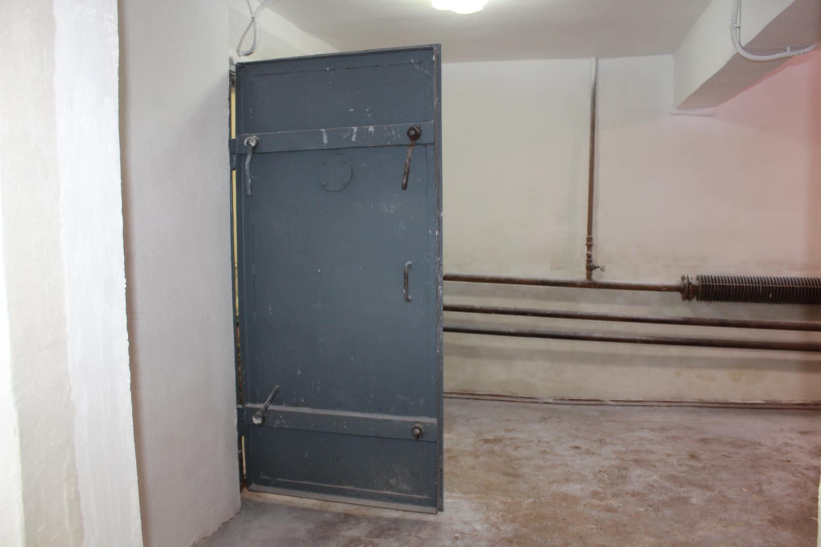 В Киеве появилось уникальное укрытие, которым руководит искусственный интеллект: смотрите первое видео