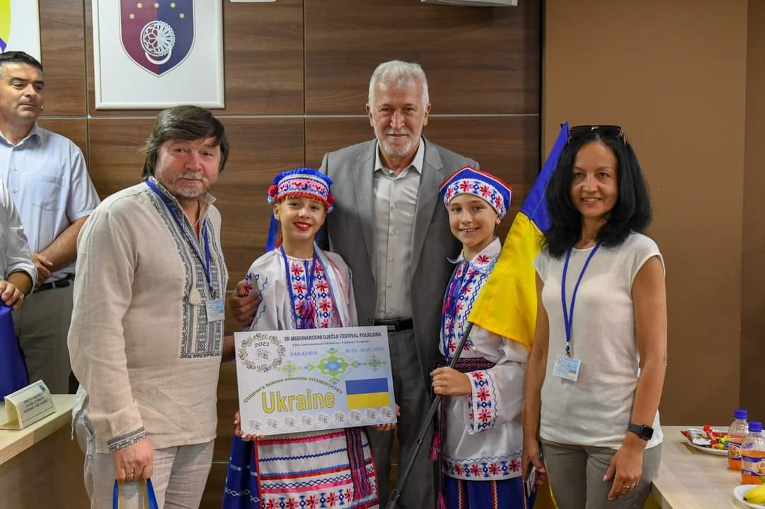 &quot;Бігали з автоматами&quot;. Угорські прикордонники годинами тримали українських дітяй, які їхали на гастролі