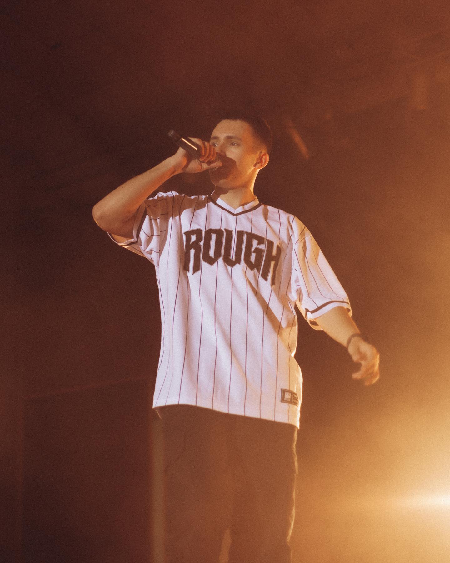 Кумир молодежи YAKTAK спел о беззаботной любви. Смотрите атмосферное видео