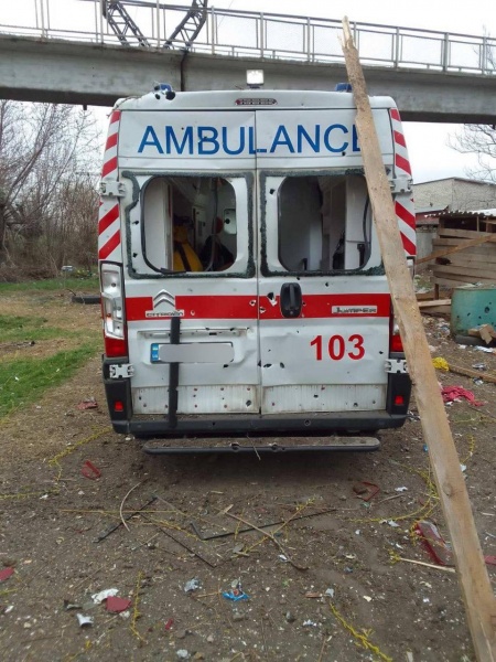 Massive attack on Kherson: Two killed, ambulance crew comes under fire