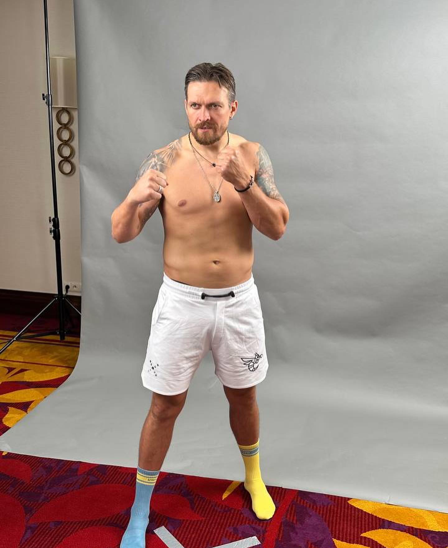 Усик своїми словами викликав шквал оплесків: що сказав боксер на битві поглядів з Дюбуа