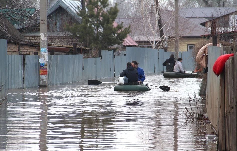Це ще не кінець. Чому "тоне" російський Урал та чи дійде велика вода до Казахстану