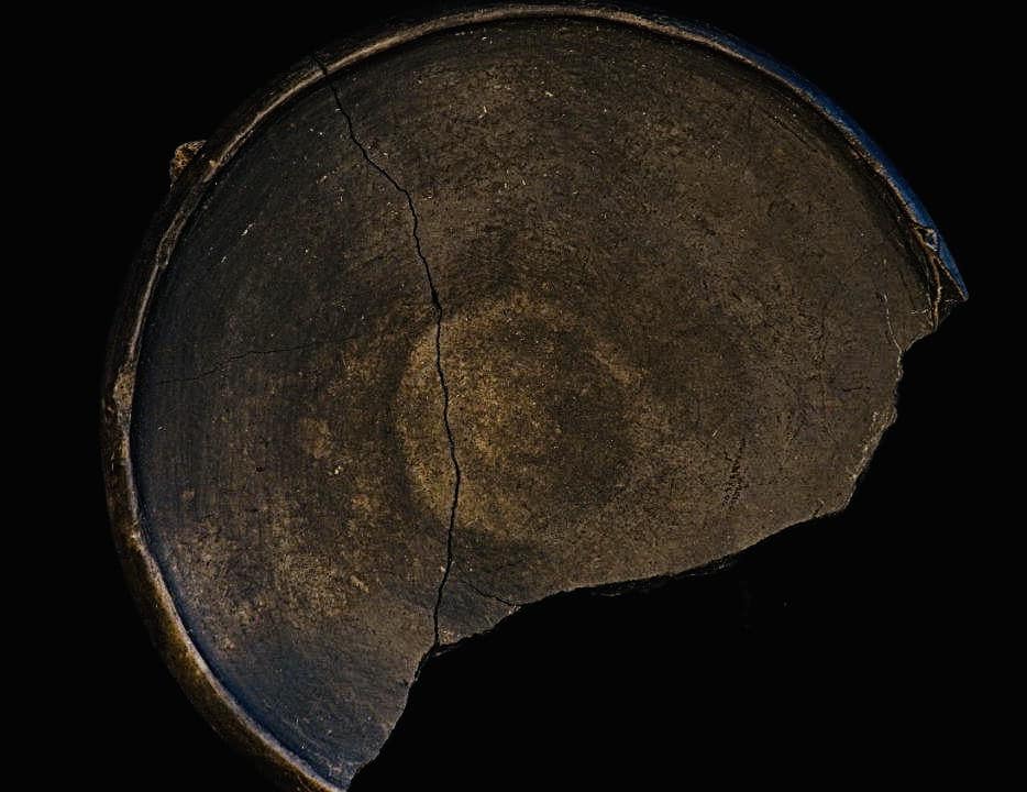 В Полтавской области обнаружили уникальное золото, которому более 2 000 лет: фото находки