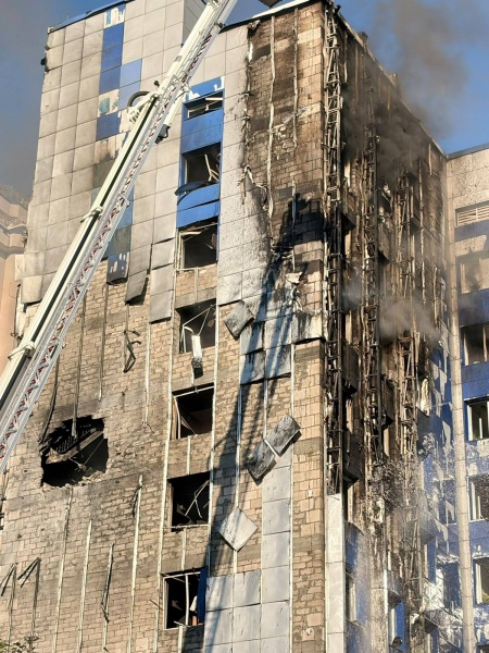 Double strike: Rescuers show aftermath of Russian attack on central Odesa