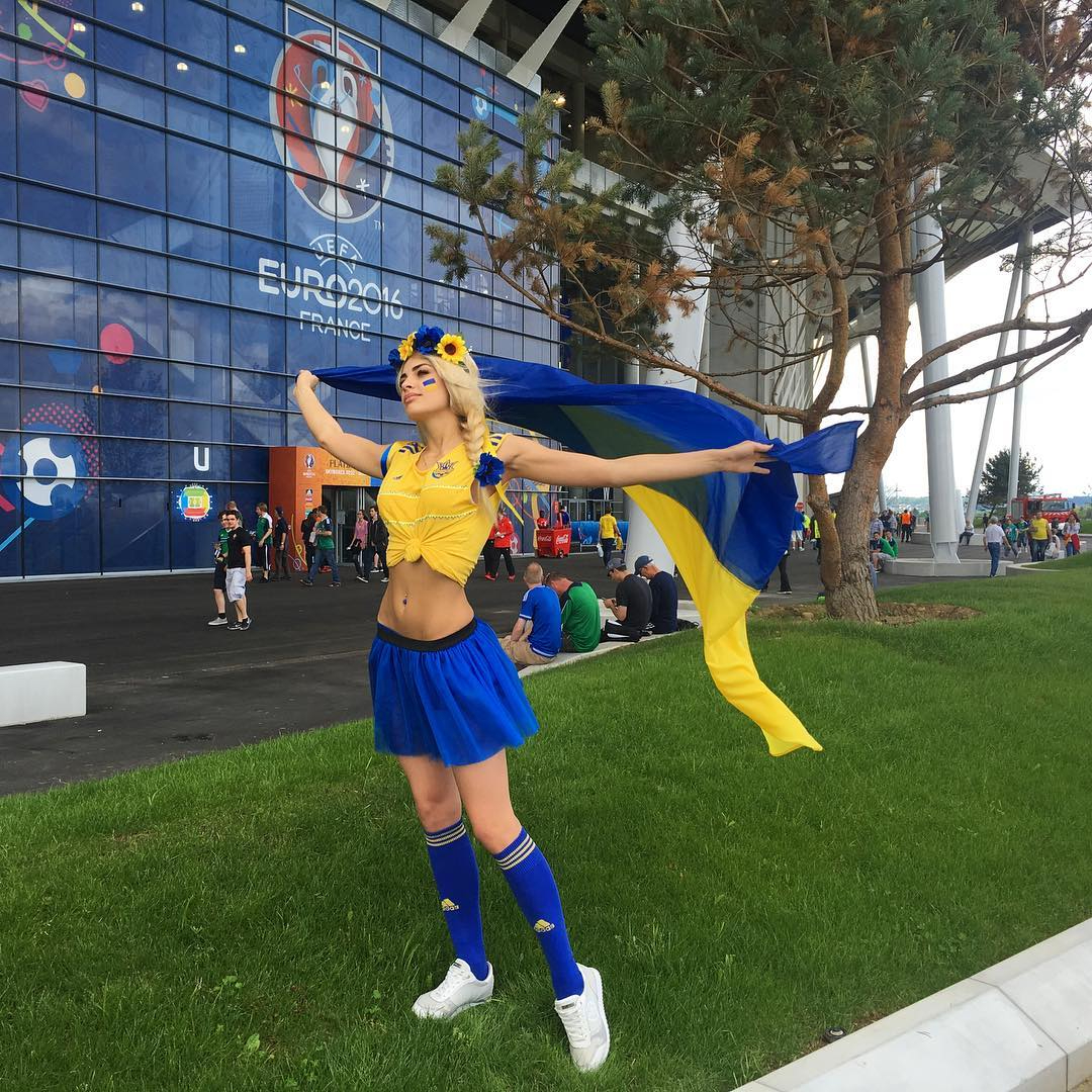 За лаштунками поля. Історії кохання топових українських футболістів та їхніх дружин