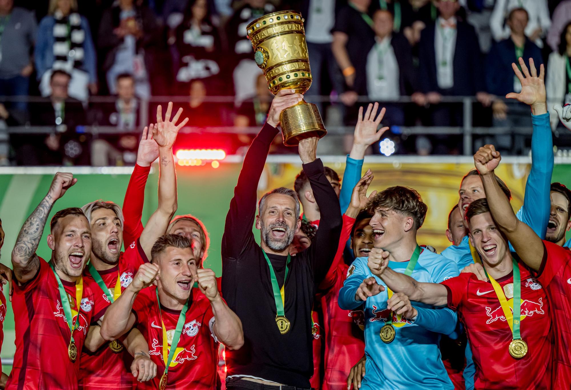 Украинцы тестируют "Реал", бой чемпионов в боксе и хоккейные старты: анонс выходных в спорте