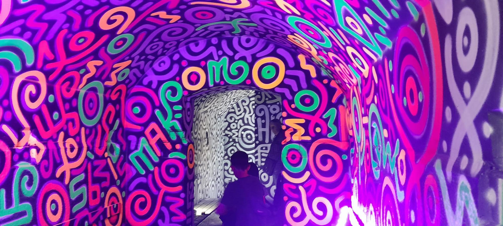 У Херсоні з'явилися унікальні арт-укриття у стилі &quot;кавунового камуфляжу&quot; (фото)