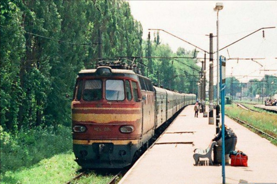 Окно в другую эпоху. Смотрите, какой была киевская железная дорога в середине ХХ века: ретрофото