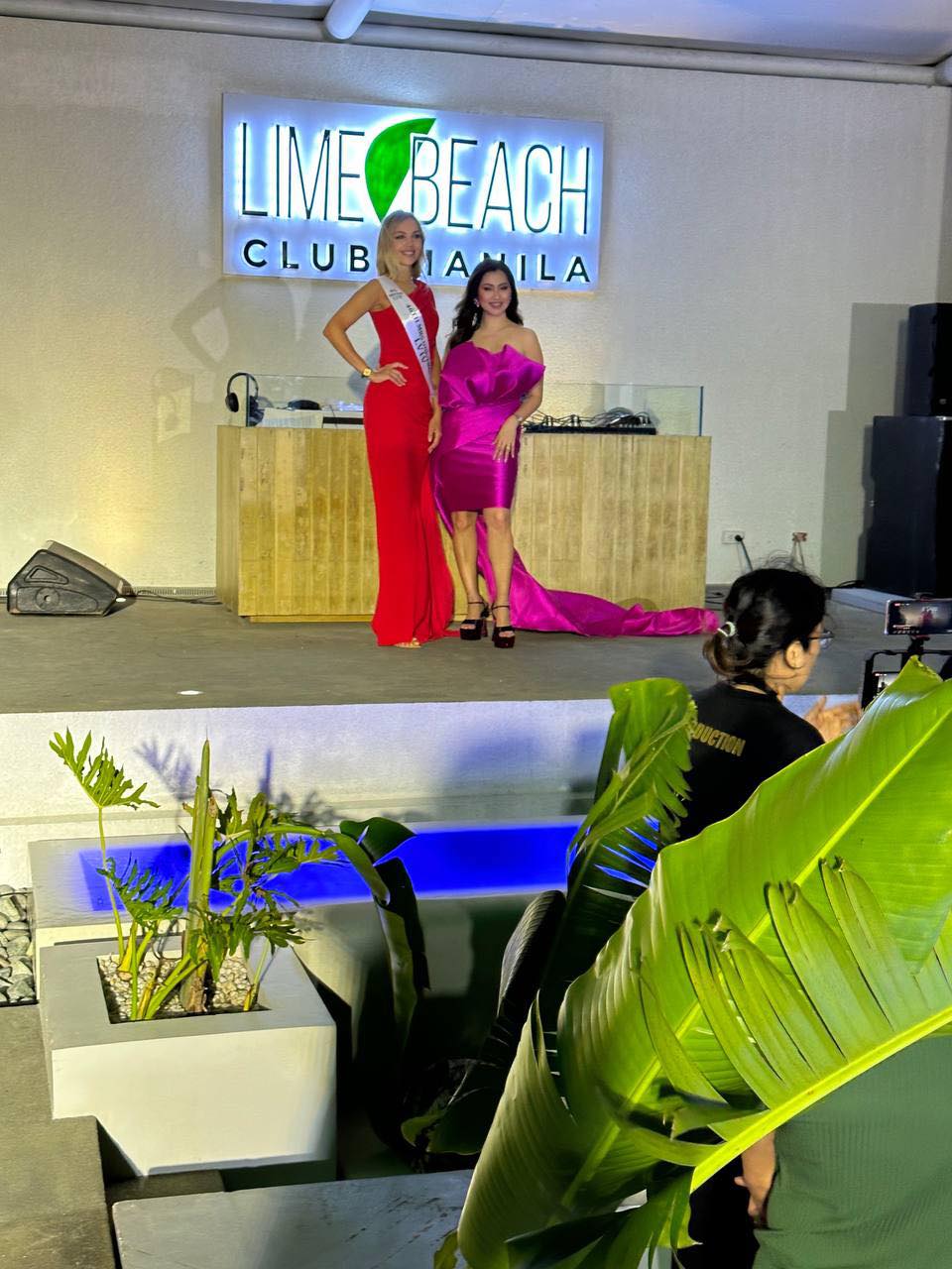 Внучка известного воина УПА почтила дедушку на открытии &quot;Миссис Вселенная 2023&quot;: красноречивые фото