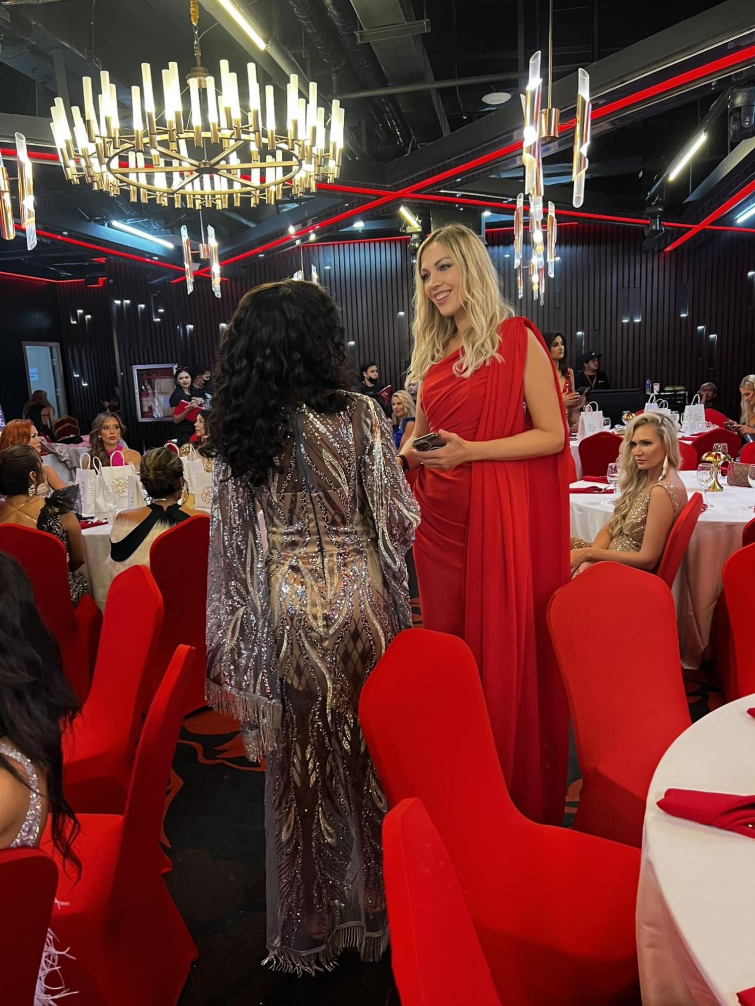 Внучка известного воина УПА почтила дедушку на открытии "Миссис Вселенная 2023": красноречивые фото