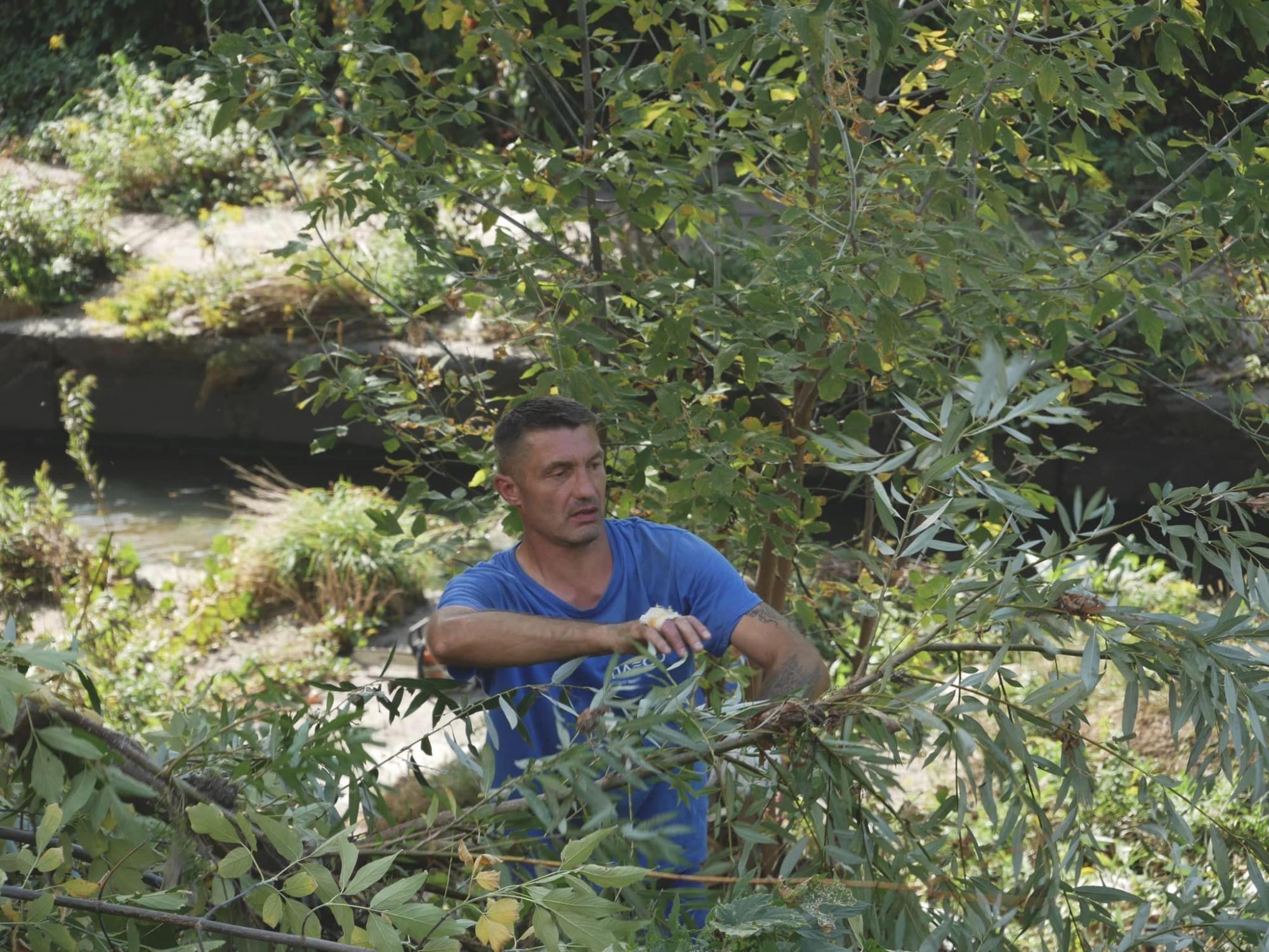 В Киеве спасают реку Лыбидь от загрязнения: что уже сделали активисты (фото)