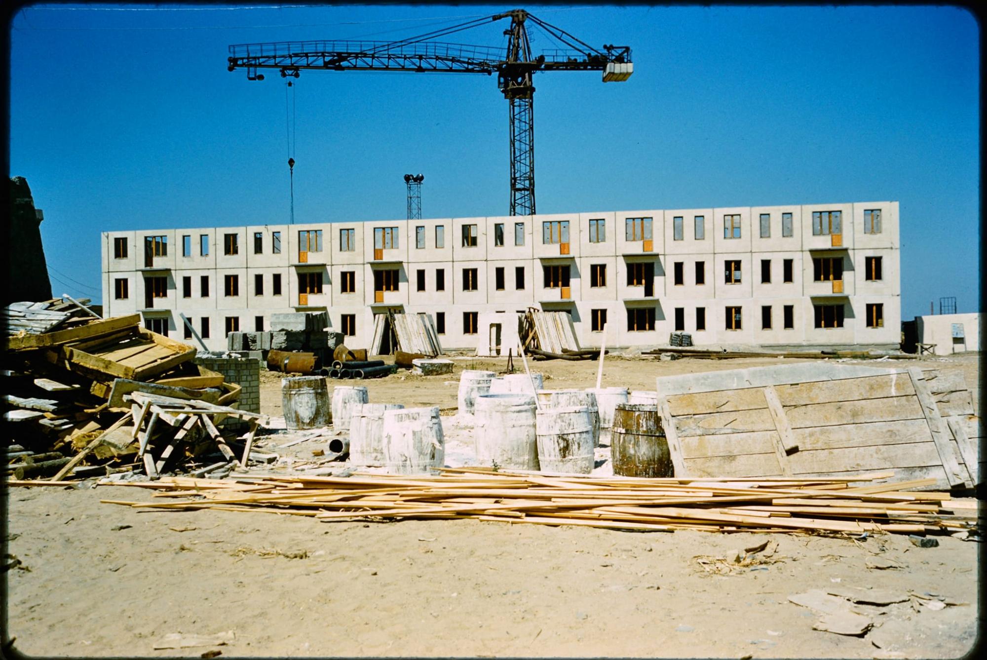 Смотрите, как 70 лет назад выглядел первый жилой массив Киева (фото)