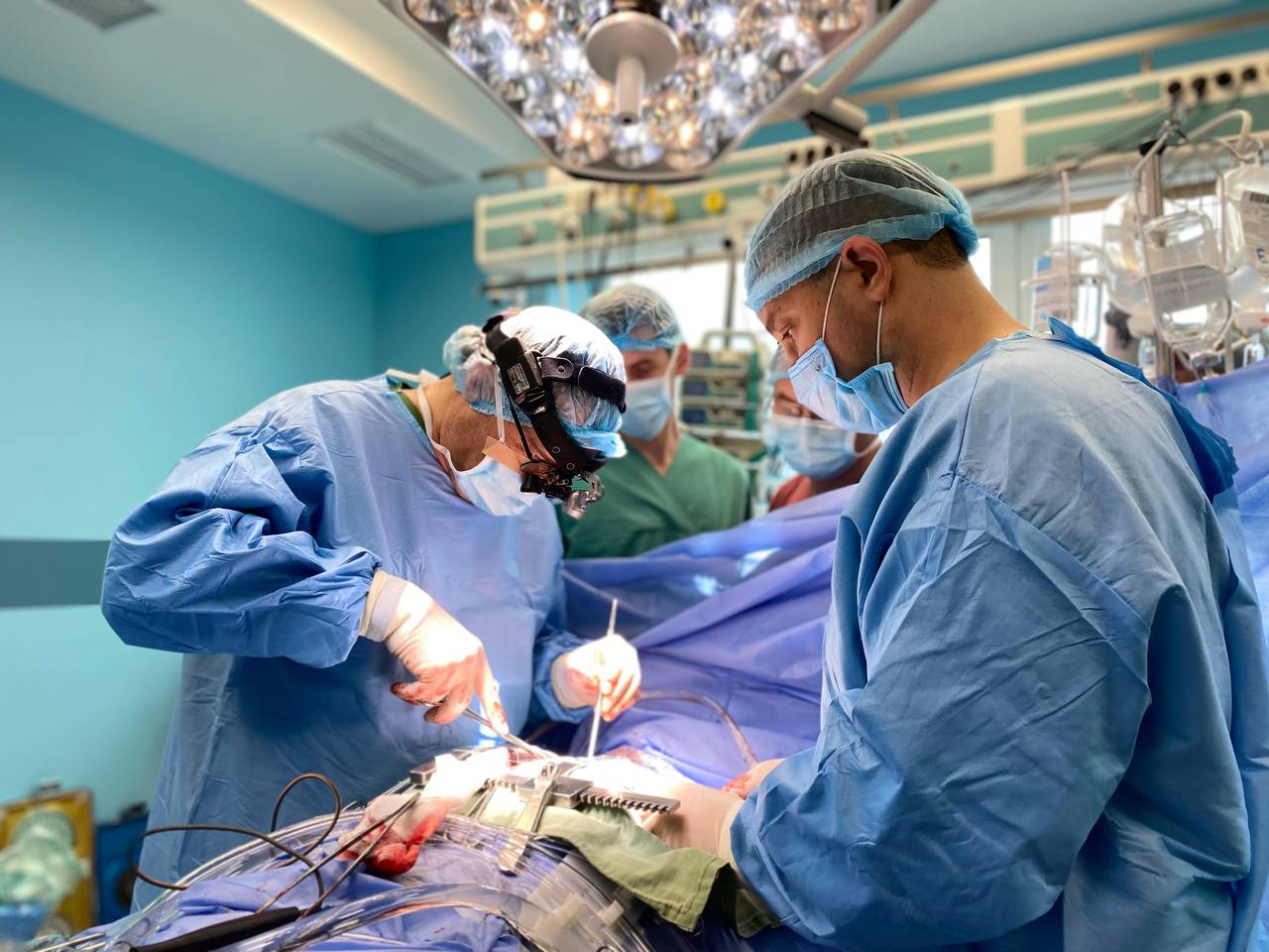 В Україні вперше пересадили легені та серце одній людині: деталі унікальної операції