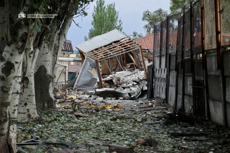 Ukraine's Dnipropetrovsk region hit by 20 Russian attacks, one killed