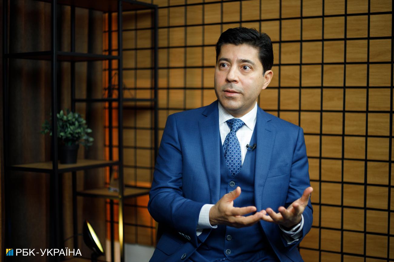 Американський імунолог Умід Шарапов: В Україні епідемія серед невакцинованих