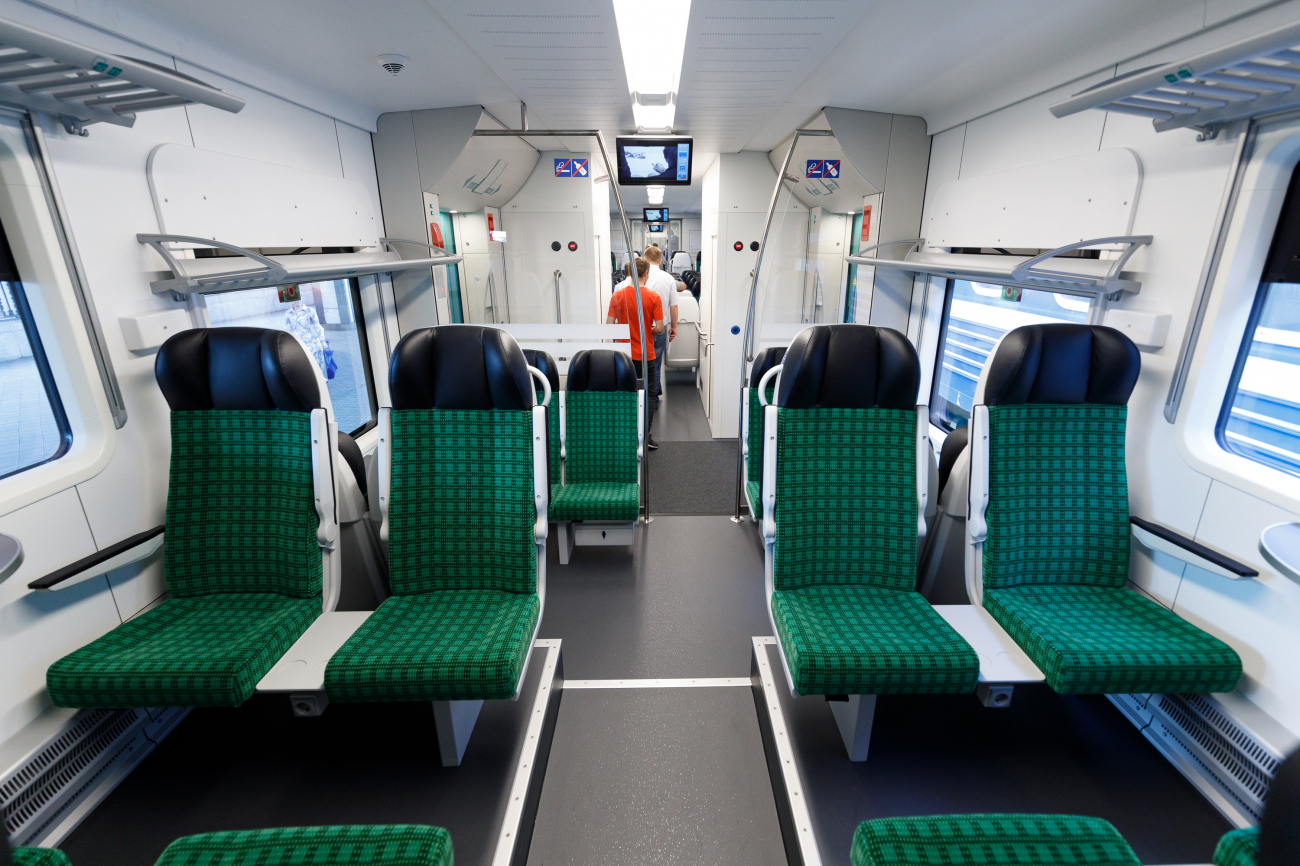 Укрзализныця показала обновленный подвижной состав: на чем теперь возят украинцев (фото)