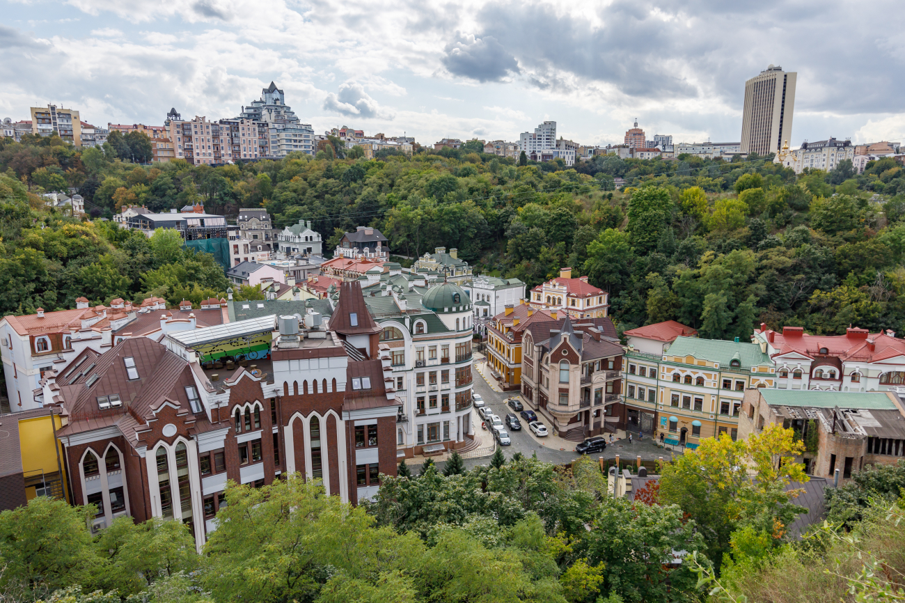 "Мама мене повела показати, як живуть дуже бідні люди". Якою була Воздвиженка 30 років тому (фото)