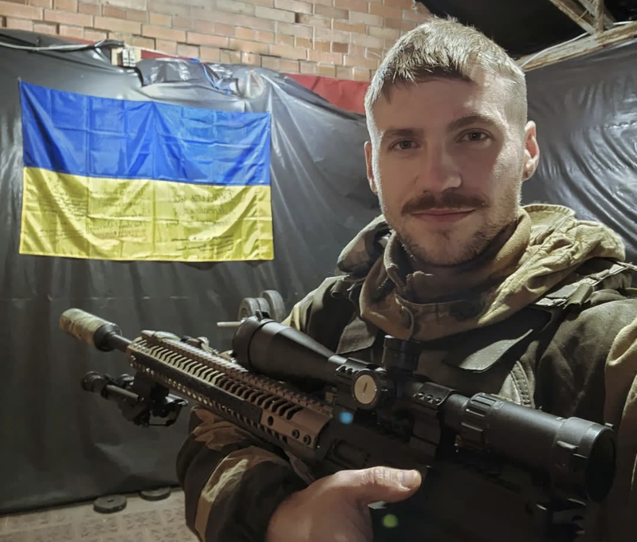 Краш українок Валерій Маркус написав, що одружився. І показав нове фото