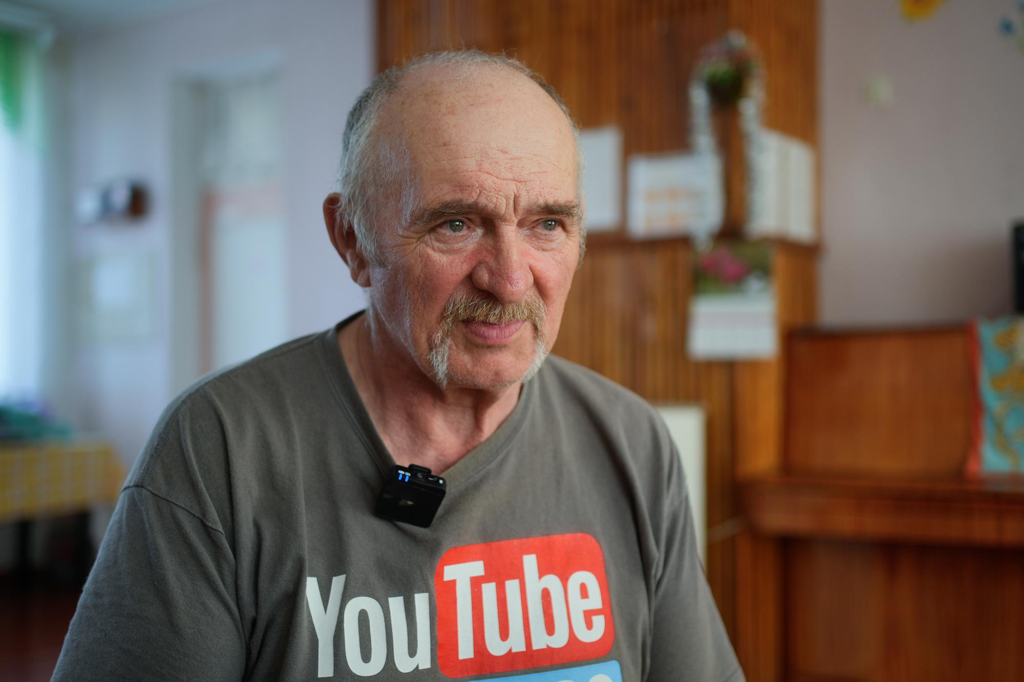 "Куда придут россияне, жить не останусь". Как переселенцы спасаются от войны в шелтерах