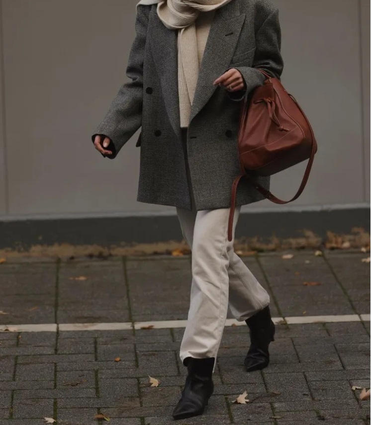 Нестареющая классика: какие модели жакетов никогда не выйдут из моды (фото)