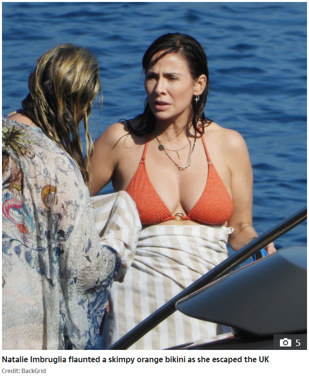 48-річна поп-діва, яка знімала кліп у Києві, захоплює природною красою без макіяжу у бікіні (фото)