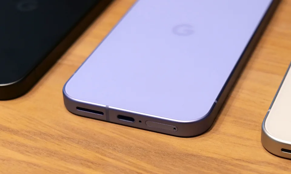 Новий хіт? Цей смартфон середнього класу може &quot;знищити&quot; iPhone 16e вже у 2025 році