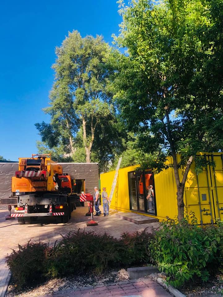 Наливайок не буде: у Києві розчистили популярний парк (фото)