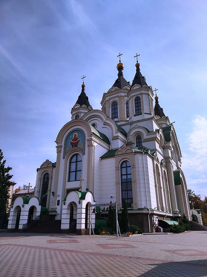 В церквях Украины стали вакцинировать от коронавируса прихожан и паломников