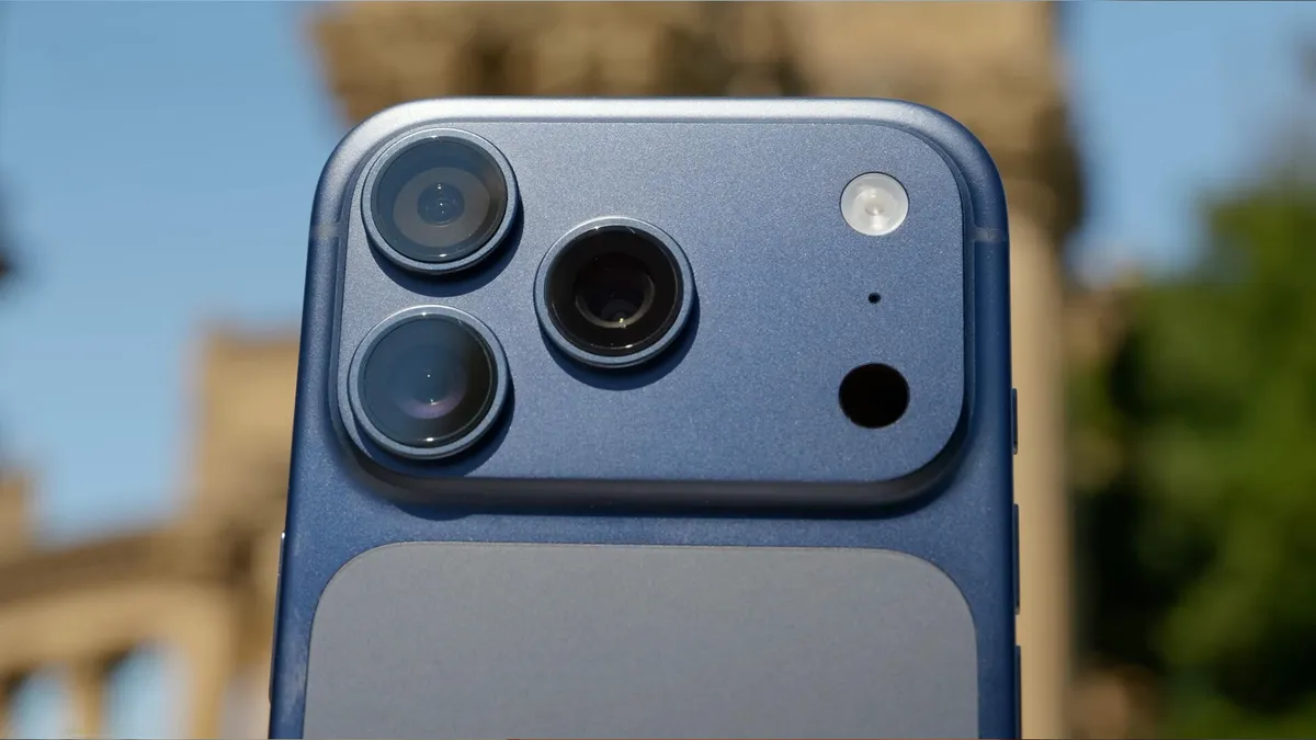 Від iPhone Fold до Galaxy S26 Ultra: які смартфони стануть головними у 2026 році