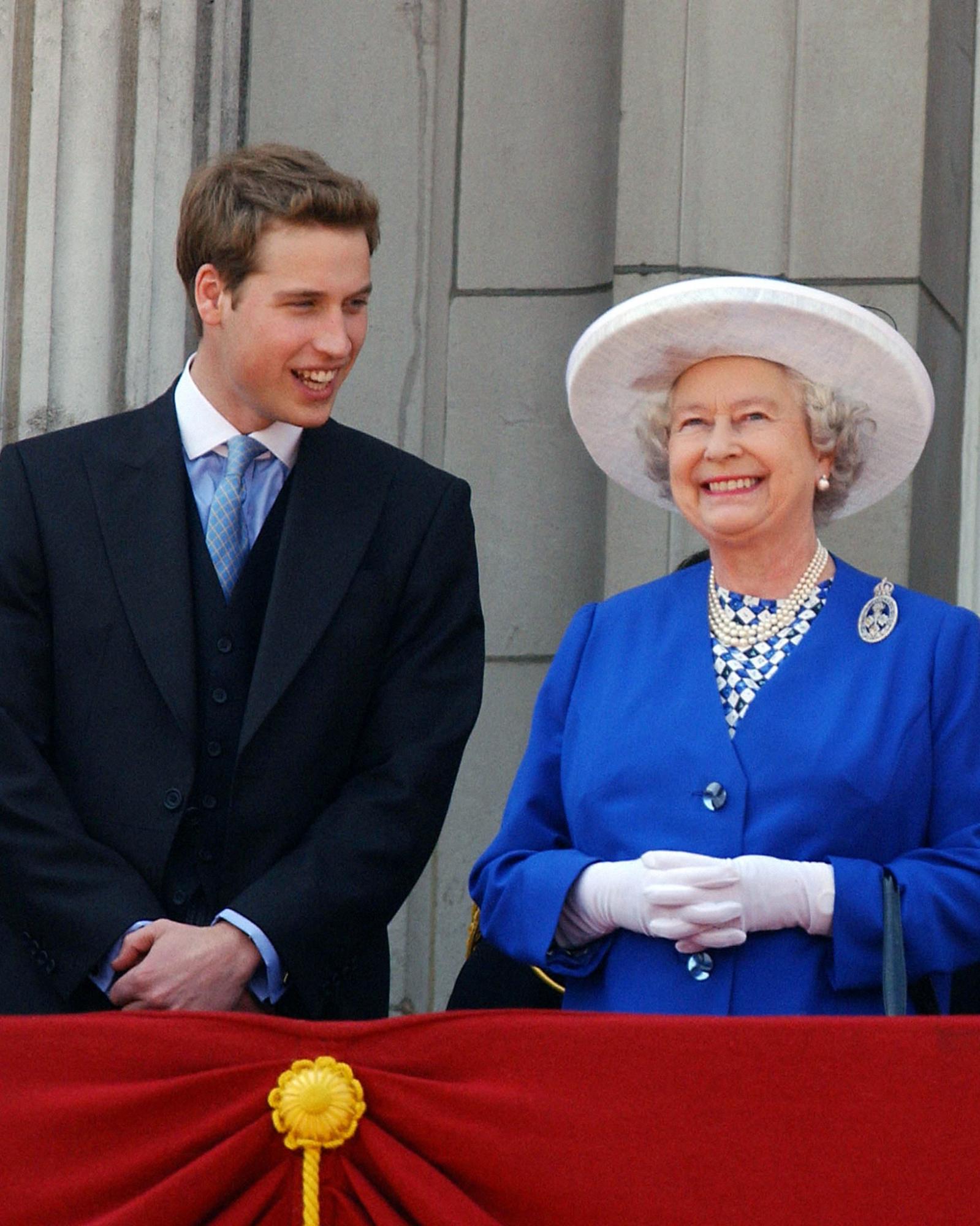 Королівська сім'я показала рідкісні фото принца Вільяма: на деяких - він не схожий на себе