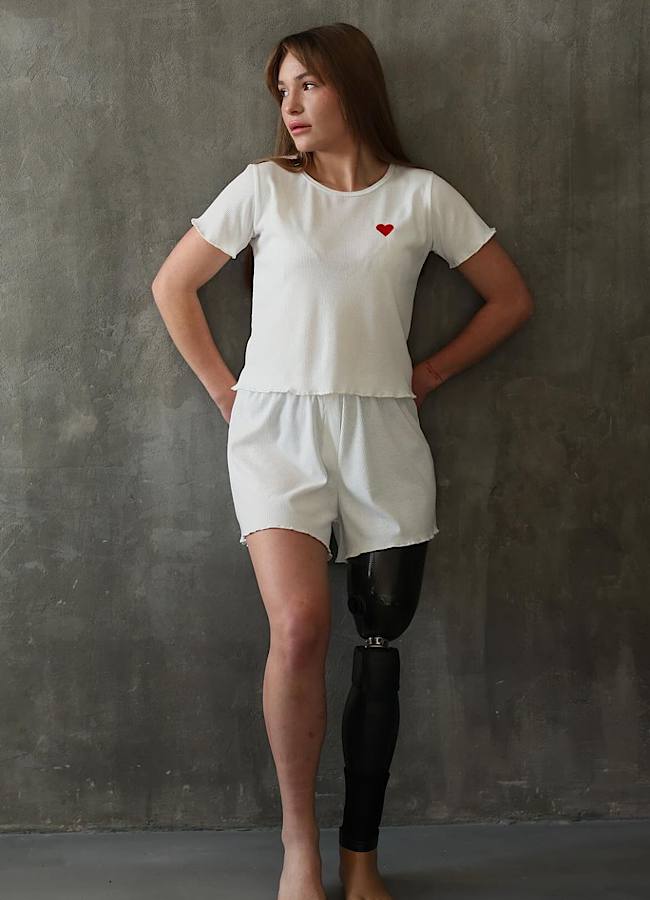 Тяжелораненая военная Незламна Руся стала лицом украинского бренда (фото)