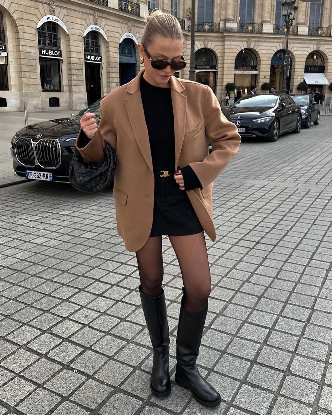 Стилист назвала трендовые &quot;формулы образов&quot;, которые подойдут каждой: фотопримеры