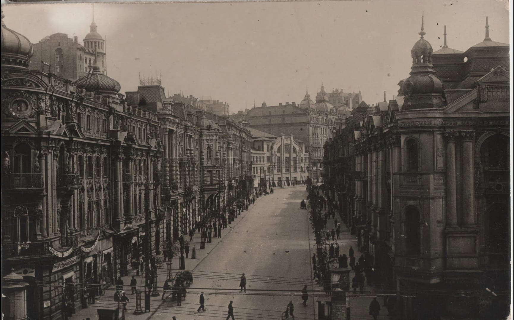 Назавжди втрачена архітектура. Дивіться, як виглядав Хрещатик до того, як його підірвали &quot;совєти&quot;