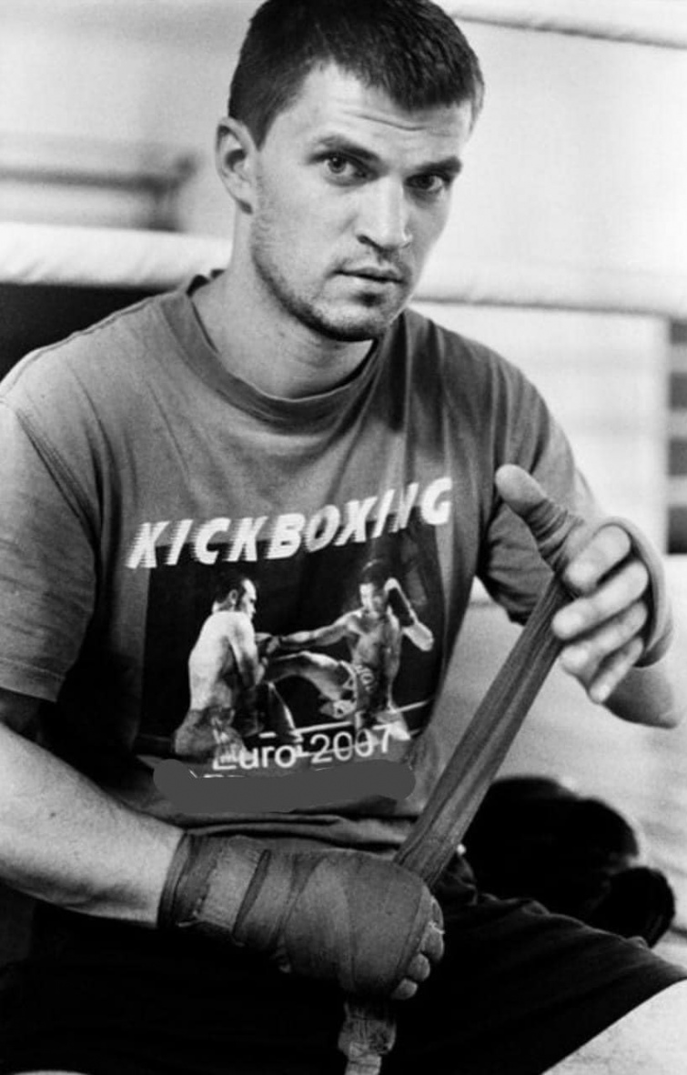 &quot;Він обрав шлях воїна&quot;. На війні загинув чемпіон світу з кікбоксингу Сергій Лисюк