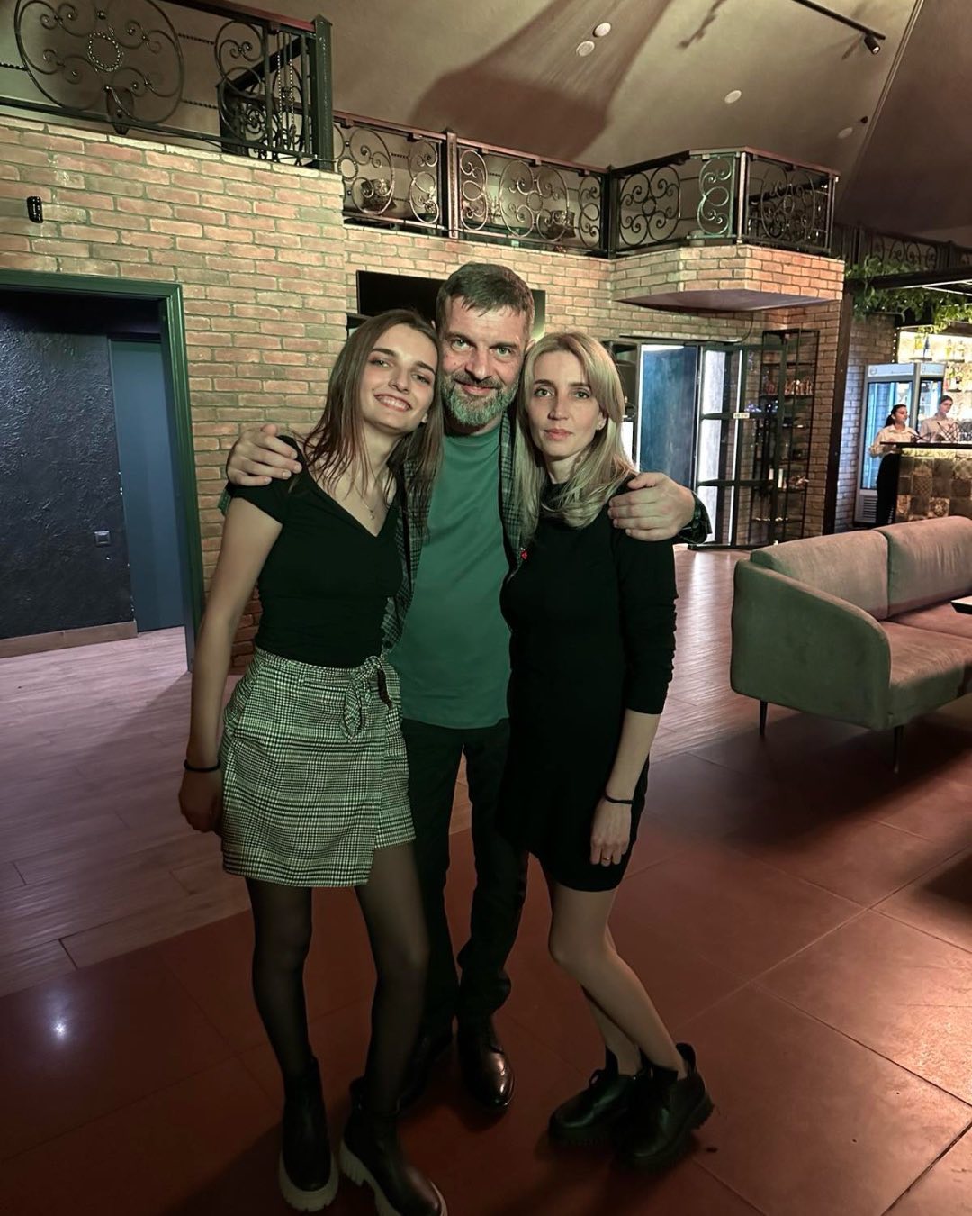 Защитник Мариуполя Дианов собирается жениться во второй раз: романтическое фото