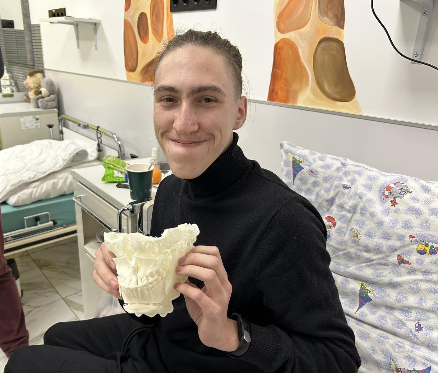 &quot;Сложили, как кубики лего&quot;: во Львове реконструировали лицо парню с тяжелым пороком